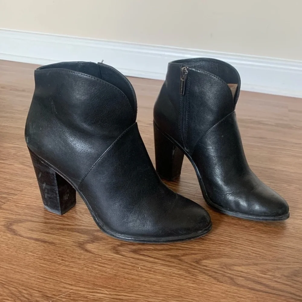 Vince Camuto Ankle Boot - Picture 3 of 3